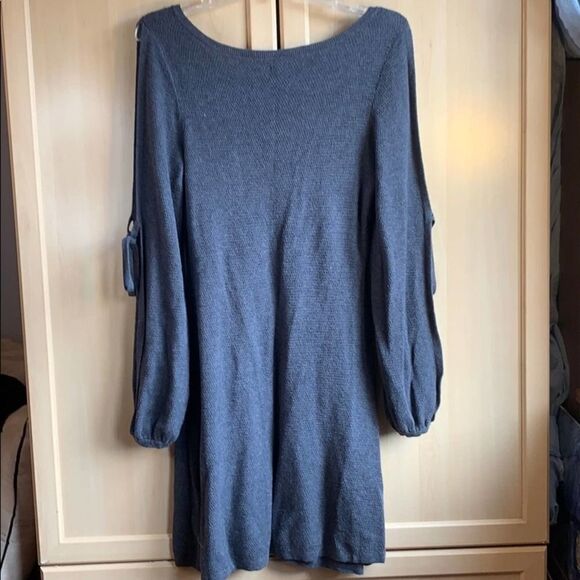 American Eagle Outfitters Solid Gray mini Sweater Cold Shoulder Dress size M - Picture 10 of 12